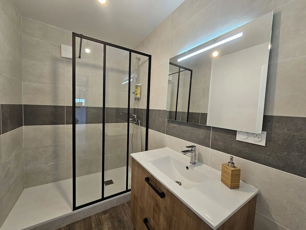 Salle de bain rénovée Maybat
